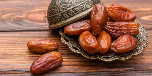 تصویر 2 از خرید و قیمت خرما پیارم درجه یک صادراتی + فروش صادراتی